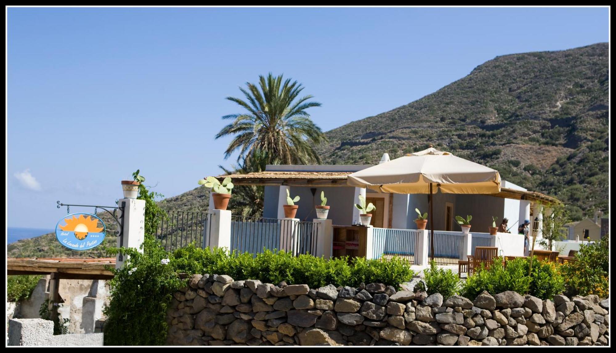 Hotel La Locanda Del Postino Pollara Exterior foto